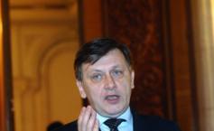 Antonescu, despre poziţia PSD pe votul pentru referendum: Nu e adevărat, am convenit contrariul