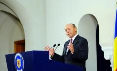 Băsescu: Cum Dumnezeu femeia romă poate ţine cinci-şase copii, iar românca nu poate?