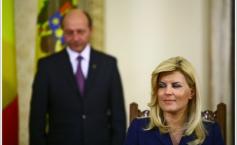 Băsescu pledează pentru Udrea: Un politician la modă şi serios. "S-a văzut foarte clar că este copilul de suflet". Vezi cine spune asta