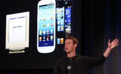Zuckerberg negociează cu Samsung realizarea unui smartphone cu interfaţă Facebook