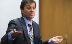 CC declară neconstituţionale unele articole din Statutul parlamentarilor