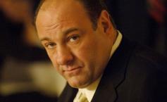 James Gandolfini, starul din "The Sopranos", a murit
