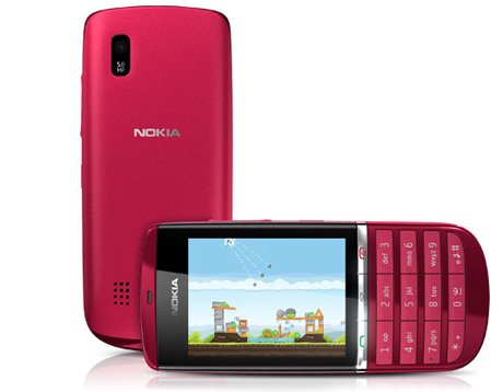 Nokia Asha 300 arat ca un telefon mobil clasic cu un design mai finu 