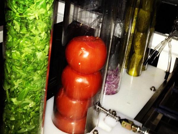 Ai mai mânca asta după ce vei vedea cum e făcut?