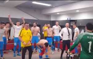 Entuziasm în vestiarul FCSB, după meciul cu Beer Sheva. Jucătorii au cântat şi au dansat - VIDEO