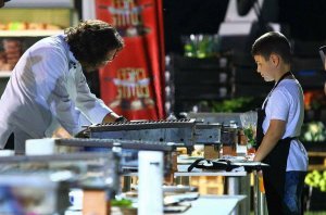 Chef Florin Dumitrescu, mesaj emoționant pentru un concurent al emisiunii „Chefi la cuțite”: „O să ajungi mare dacă îţi păstrezi pasiunea”