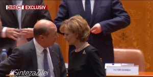 Imagini inedite din Parlament. Cum a răspuns Majestatea Sa Margareta la mârlănia lui Băsescu