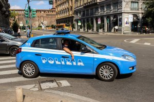 Caz revoltător în Italia. Un român accidentat grav a fost lăsat pe șosea