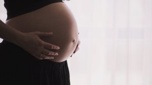 O femeie însărcinată a fost șocată când a văzut ecografia copilului ei nenăscut. „Am recunoscut-o instantaneu. Am pierdut-o acum 14 ani”
