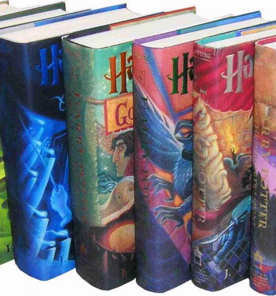 Un exemplar din prima ediţie a primului volum din seria Harry Potter va fi scos la licitaţie