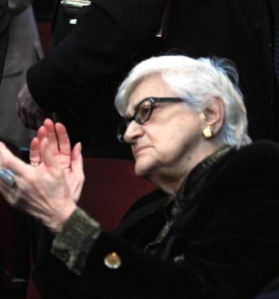 Actriţa Olga Tudorache a primit decoraţia regală "Nihil Sine Deo" din partea Regelui Mihai
