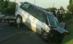 Poliţist în comă, după ce a fost lovit de un microbuz în timp ce ancheta un accident (VIDEO)