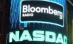 Apple şi Starbucks ridică Nasdaq, dar Dow şi S&P 500 sunt în cădere
