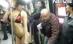 Striptease la metrou: Dans la bară, între două staţii (VIDEO)