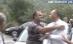 Şedinţă cu pumni: Primarul şi un consilier local dintr-o comună gorjeană s-au luat la bătaie (VIDEO)