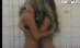 Două tinere sexy fac striptease la vestiar - VIDEO