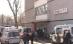 Zece persoane reţinute în cazul bărbatului bătut şi abandonat în faţa Spitalului Universitar
