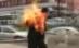 Un bărbat din Turcia a fost filmat în timp ce şi-a dat foc (IMAGINI ŞOCANTE)