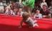 Pe brânci, fiţi gata, start! Cursă de bebeluşi, organizată în Lituania - VIDEO