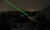 Un francez a încurcat, cu un laser, piloţii a trei avioane care încercau să aterizeze