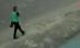 Brazilia: A scăpat doar cu răni uşoare, după ce a fost târâtă de o maşină (VIDEO)