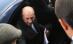 Traian Băsescu a plecat la summit-ul Asia-Europa, în continuare fără escorta Poliţiei Rutiere (VIDEO)