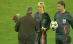 Mircea Lucescu i-a dăruit un buchet de flori unui arbitru de tuşă