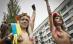 Protest topless la inaugurarea unui stadion, în Ucraina: Două femei şi-au scris „F... Euro“ pe corp