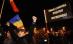 100 de oameni protestează la Piteşti: O femeie a adus o pereche de pantofi purtată pentru Udrea