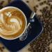În fiecare dimineaţă, cafeaua dă poftă de viaţă. 20 de desene în ceştile de cafea 153981
