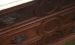 Și-a cumpărat un dulap de la un târg de vechituri. Pe drum a început să audă niște zgomote ciudate, așa că atunci când a ajuns acasă a început să deschidă sertarele. A avut un șoc. Este incredibil ce se afla acolo (GALERIE FOTO) Și-a cumpărat un dulap de la un târg de vechituri. Pe drum a început să audă niște zgomote ciudate, așa că atunci când a ajuns acasă a început să deschidă sertarele. A avut un șoc. Este incredibil ce se afla acolo (GALERIE FOTO)
