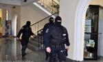 Rectorul Academiei de Poliție a ajuns la audieri la DNA. Va da explicații în dosarul privind amenințarea jurnalistei Emilia Șercan Rectorul Academiei de Poliție a ajuns la audieri la DNA. Va da explicații în dosarul privind amenințarea jurnalistei Emilia Șercan