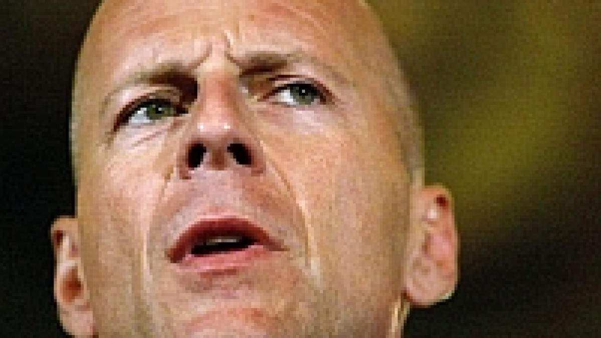 bruce willis s a accidentat filmand die hard