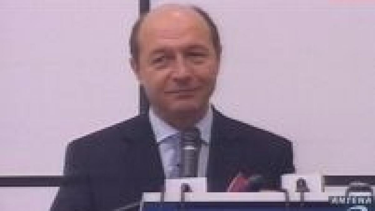basescu isi face posta proprie la cotroceni