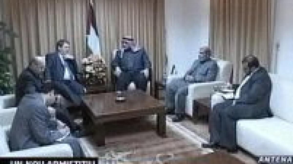 palestina fatah si hamas fumeaza pipa pacii