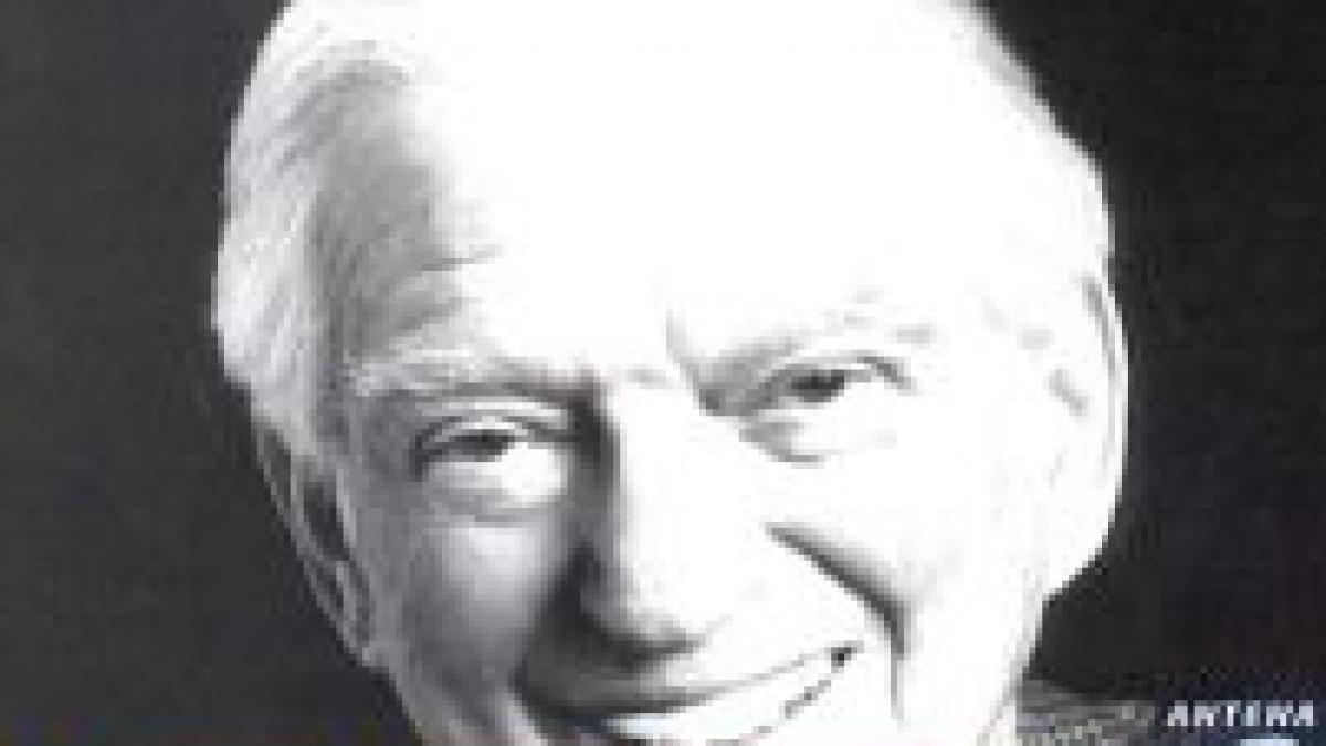 Scriitorul Sidney Sheldon a murit