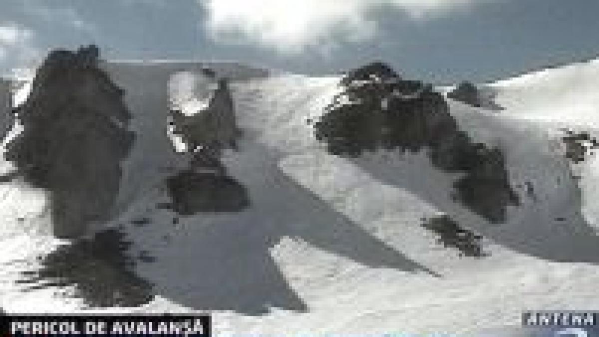 Pericol de avalanşă şi furtună pe mare