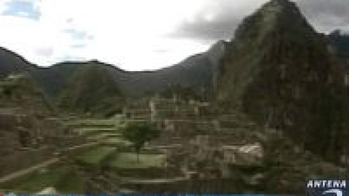 machu picchu sute de turisti blocati