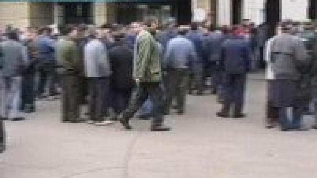 uzina tractorul face credit pentru salarii