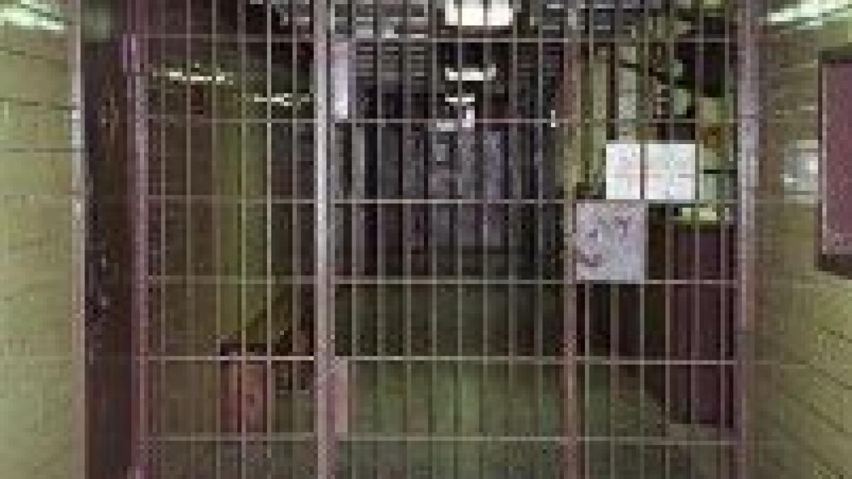 din cauza absentelor o tanara va face inchisoare