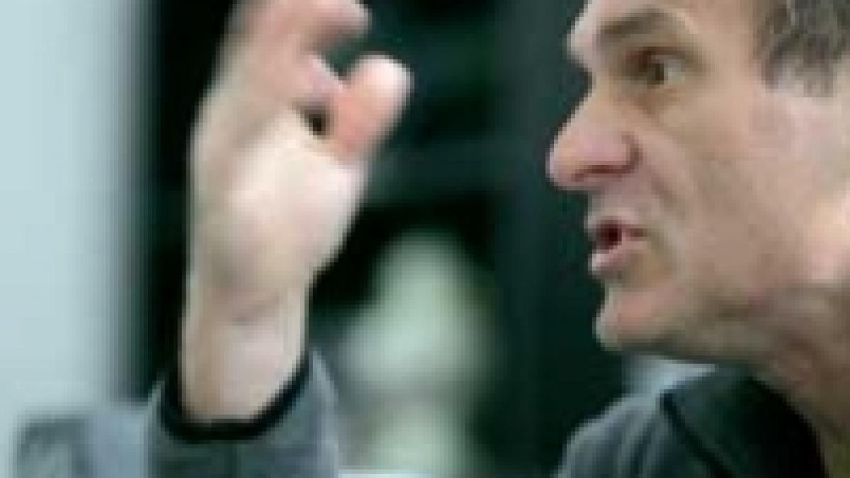 c t p asteapta scuzele presedintelui