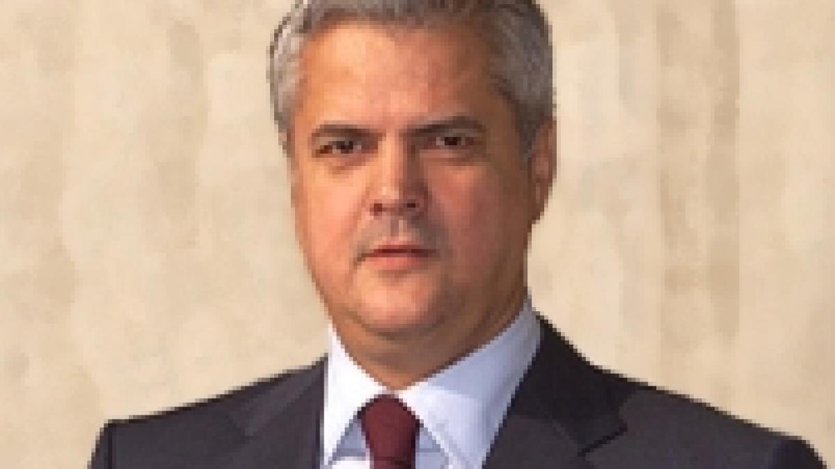 cruciada lui stolojan contra premierului