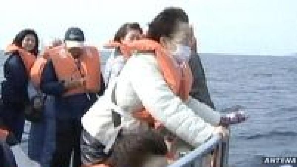 vas de vanatoare japonez in flacari