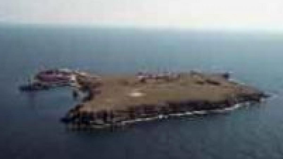 satul din insula serpilor ultramodern