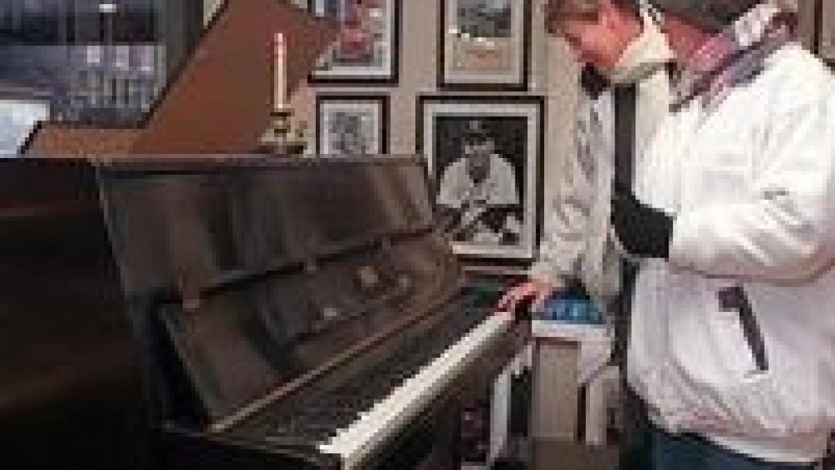 topul celor mai scumpe instrumente muzicale