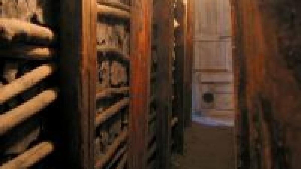 chinezii au pus ochii pe minele din romania