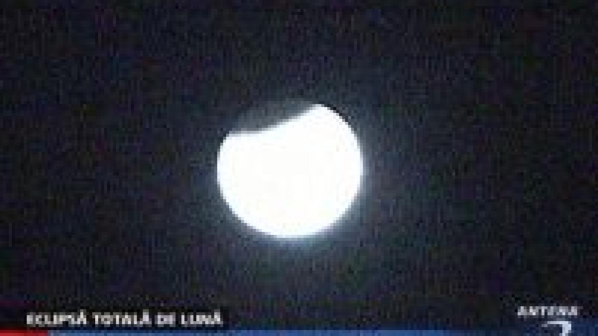 eclipsa totala de luna sambata noapte