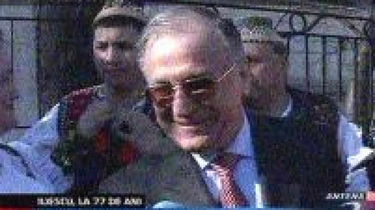 la multi ani ion iliescu implineste 77 de ani
