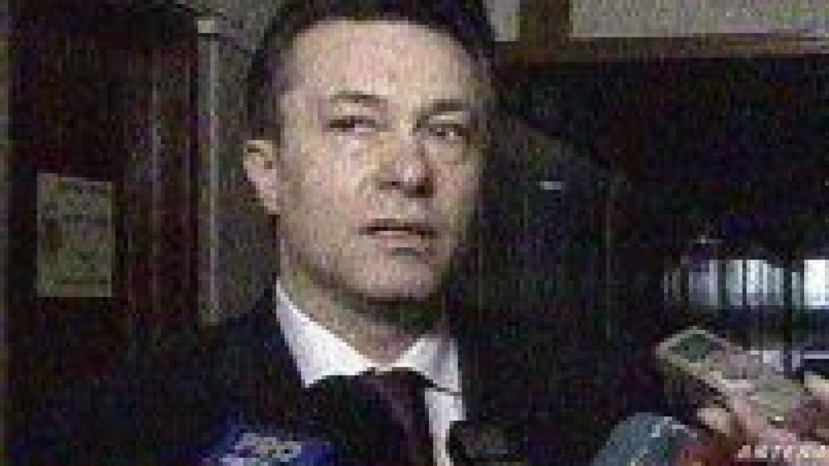 geoana isi trimite secunzii la basescu