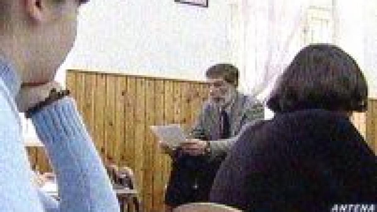 afara din scoli cu dascalii prieteni cu securitatea